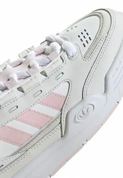 Adidas Originals Trainers - Ftwr White/almost Pink/crystal White 18 Adidas Originals Trainers - Ftwr White/almost Pink/crystal White -Adidas Originals Shop 24396bb30b864630a0395101bb1af664