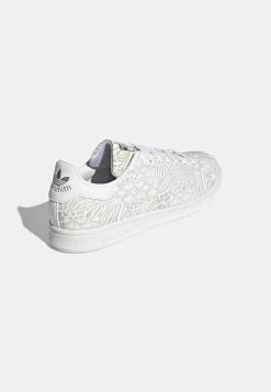 Adidas Originals STAN SMITH SILVER ANIMALS UNISEX - Trainers - White 12 Adidas Originals STAN SMITH SILVER ANIMALS UNISEX - Trainers - White -Adidas Originals Shop 245eee276cd24624820c4a09a780dbb8