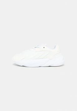 Adidas Originals OZELIA UNISEX - Trainers - White