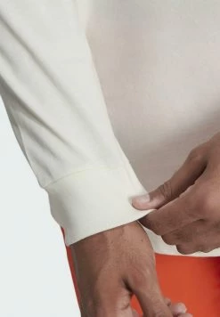 Adidas Originals Long Sleeved Top - White 10 Adidas Originals Long Sleeved Top - White -Adidas Originals Shop 29d942e3aa4b43b1bd23add04f133f16