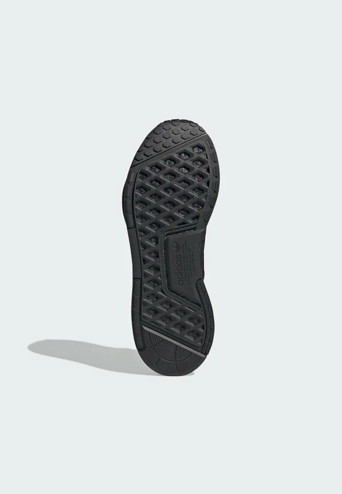 Adidas Originals NMD V3 - Trainers - Black 4 Adidas Originals NMD V3 - Trainers - Black - Image 4