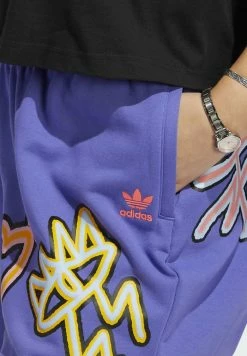 Adidas Originals LOVE UNITES PLUS SIZE - Shorts - Purple -Adidas Originals Shop 2c76fc01591d4cce9dbd947513407c89