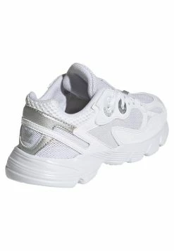 Adidas Originals ASTIR C - Trainers - Ftwr White/ftwr White/silver Met. -Adidas Originals Shop 2cbad6ba52ca429886351a9d9213f46b