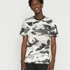 Adidas Originals CAMO TEE UNISEX - Print T-shirt - Chalk White