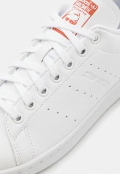 Adidas Originals STAN SMITH UNISEX - Trainers - White/fagic Earth -Adidas Originals Shop 2dfe7ab2ca6944ae8e06e3e0005023c9