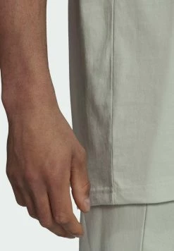 Adidas Originals Print T-shirt - Green 11 Adidas Originals Print T-shirt - Green -Adidas Originals Shop 3207845709724130bbf553777ba022aa