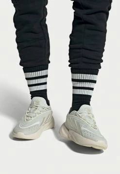 Adidas Originals OZELIA UNISEX - Trainers - White 13 Adidas Originals OZELIA UNISEX - Trainers - White -Adidas Originals Shop 32803b4ce9734fdfbf0a347a1dbd5958