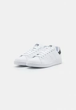 Adidas Originals STAN SMITH UNISEX - Trainers - Footwear White/core Black 7 Adidas Originals STAN SMITH UNISEX - Trainers - Footwear White/core Black -Adidas Originals Shop 33b416286e3c41aa87e06def64e4a090