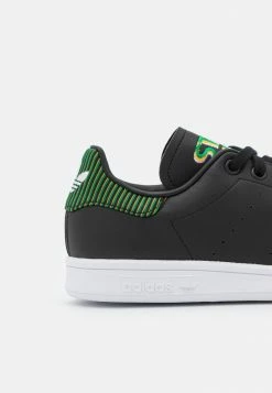 Adidas Originals STAN SMITH UNISEX - Trainers - Black 11 Adidas Originals STAN SMITH UNISEX - Trainers - Black -Adidas Originals Shop 342f8c5d56114c3b97f9491946f2d4f9