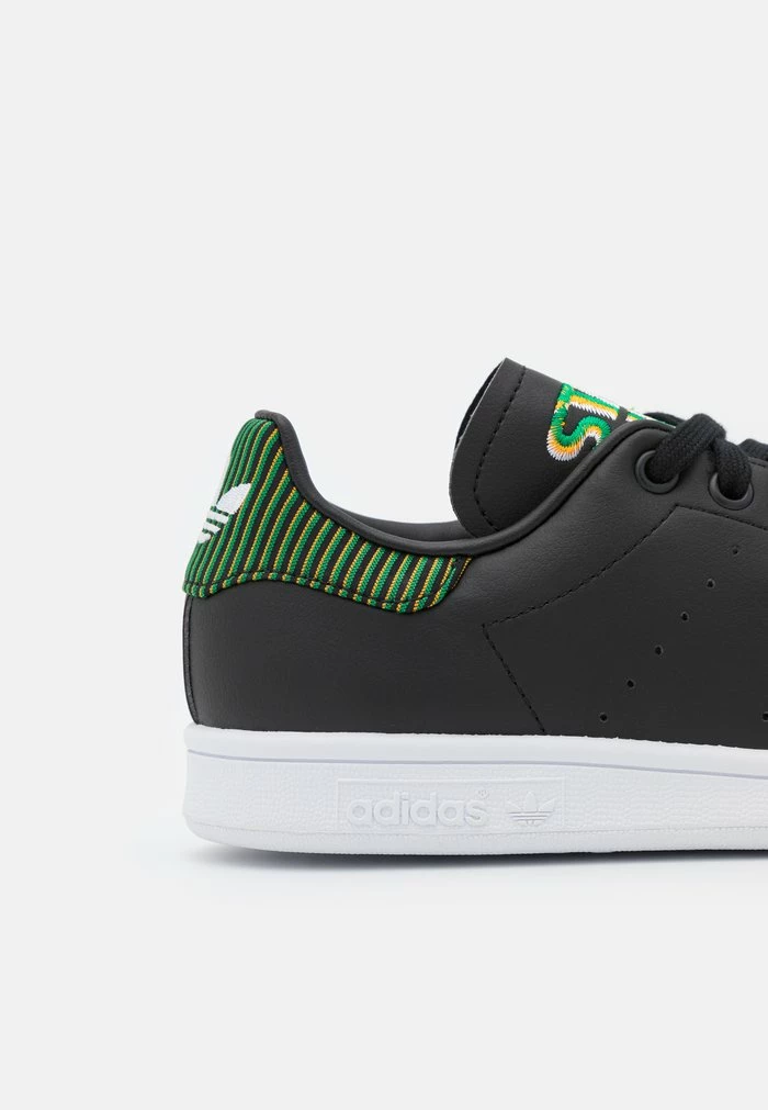 Adidas Originals STAN SMITH UNISEX - Trainers - Black 6 Adidas Originals STAN SMITH UNISEX - Trainers - Black - Image 6