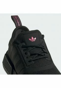 Adidas Originals NMD_R1 PRIMEBLUE ORIGINAL SHOES - Trainers - Core Black/core Black/solar Pink -Adidas Originals Shop 3431b5c1f04449238a1b78811a778de4