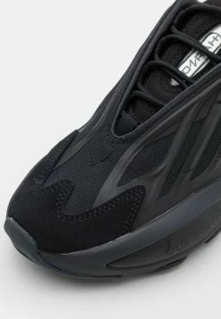 Adidas Originals OZRAH UNISEX - Trainers - Core Black/carbon/foowear White -Adidas Originals Shop 34b83ce39d98477182baa3f02884a20f