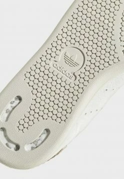 Adidas Originals Trainers - Beige -Adidas Originals Shop 354a8e5ffcbe4773ac4928201764d436