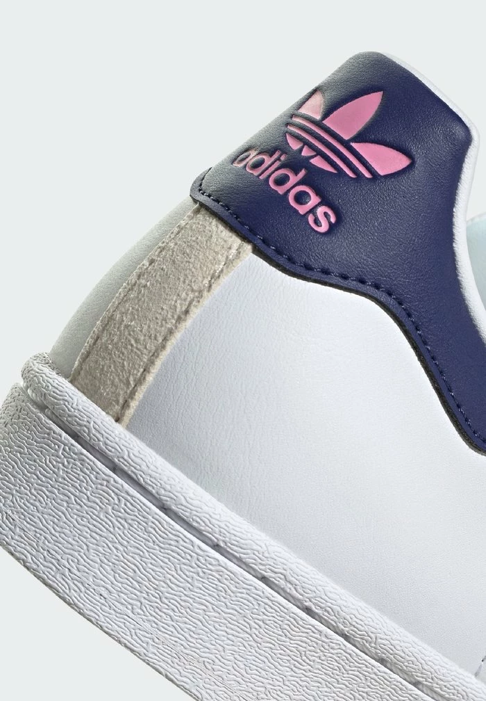 Adidas Originals Trainers - White 7 Adidas Originals Trainers - White - Image 7