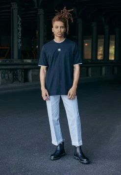 Adidas Originals ESS - Basic T-shirt - Black