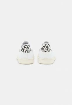 Adidas Originals STAN SMITH - Trainers - White/off White/core Black 9 Adidas Originals STAN SMITH - Trainers - White/off White/core Black -Adidas Originals Shop 37d99af50051416fb089e3aa500ea289
