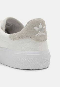 Adidas Originals 3MC UNISEX - Trainers - White -Adidas Originals Shop 389267b2f1e34d7b834a8c2c0ba81935