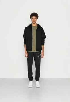 Adidas Originals LONG SLEEVE - Long Sleeved Top - Khaki -Adidas Originals Shop 398a04d5ef43497fb958578d327d3902