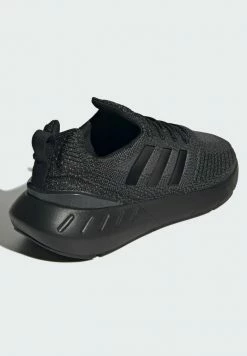 Adidas Originals SWIFT RUN 22 UNISEX - Trainers - Black 10 Adidas Originals SWIFT RUN 22 UNISEX - Trainers - Black -Adidas Originals Shop 398cfe911e3a4324861aeccea1325f4b