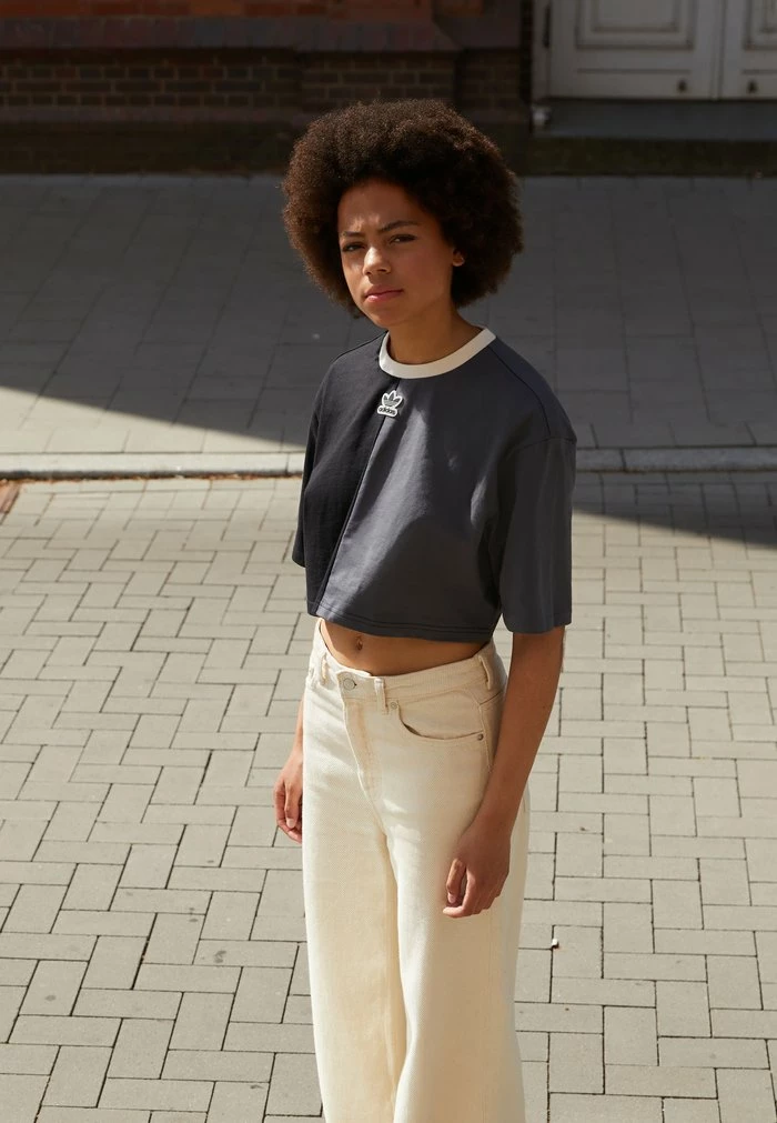 Adidas Originals CROPPED TEE - Print T-shirt - Black 1 Adidas Originals CROPPED TEE - Print T-shirt - Black