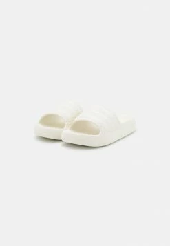 Adidas Originals ADILETTE AYOON - Pool Slides - Off White -Adidas Originals Shop 3be1d59c0e5241f5a71678bd077ff267
