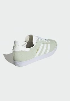 Adidas Originals GAZELLE UNISEX - Trainers - Green 12 Adidas Originals GAZELLE UNISEX - Trainers - Green -Adidas Originals Shop 3bf1f0b16c7742a4828cd7a30f3dd812