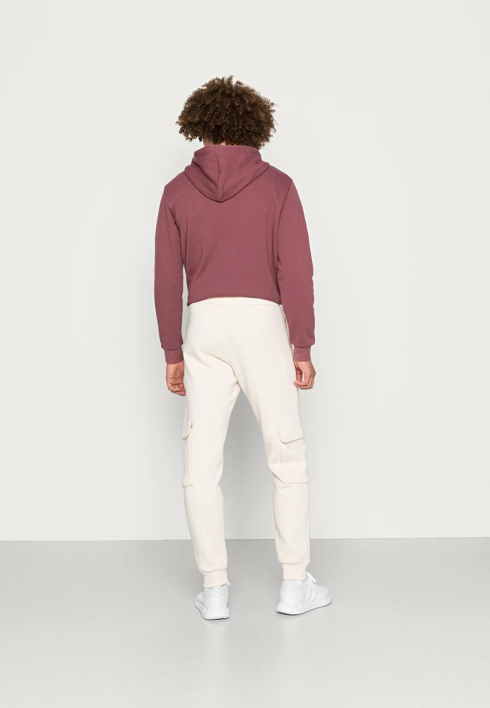 Adidas Originals ESSENTIALS - Tracksuit Bottoms - White 3 Adidas Originals ESSENTIALS - Tracksuit Bottoms - White - Image 3