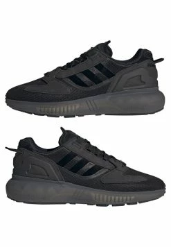 Adidas Originals ZX 5K BOOST UNISEX - Trainers - Core Black Core Black Grey Five -Adidas Originals Shop 3fa9fb0b4cdf4f40bb2c79e7575c83fc