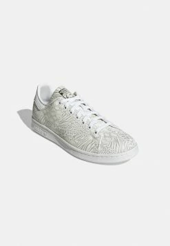 Adidas Originals STAN SMITH SILVER ANIMALS UNISEX - Trainers - White 9 Adidas Originals STAN SMITH SILVER ANIMALS UNISEX - Trainers - White -Adidas Originals Shop 3fad595f78614a9a849509f6c5a95d3f
