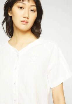 Adidas Originals BASEBALL TEE - Blouse - White 15 Adidas Originals BASEBALL TEE - Blouse - White -Adidas Originals Shop 41ef6bbf68664cc88aef8aacea6ce592