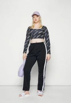 Adidas Originals ADIBREAK ADICOLOR CLASSICS PRIMEGREEN SLIM PANTS - Tracksuit Bottoms - Black 12 Adidas Originals ADIBREAK ADICOLOR CLASSICS PRIMEGREEN SLIM PANTS - Tracksuit Bottoms - Black -Adidas Originals Shop 42b58e70dff042e69ff338689532d322