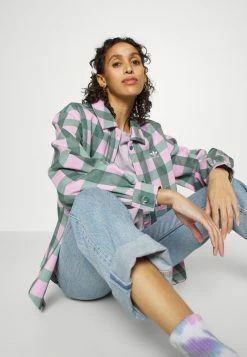 Adidas Originals TWILL - Button-down Blouse - Clear Lilac/tech Emerald -Adidas Originals Shop 436909916bed46668d6515cb64ac0482