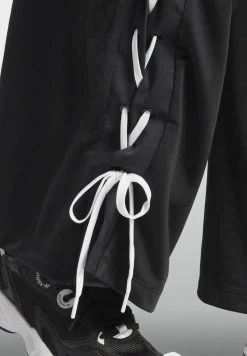 Adidas Originals Trousers - Black 12 Adidas Originals Trousers - Black -Adidas Originals Shop 439ab355f99448398c6b54e27270c0f0