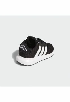 Adidas Originals SWIFT RUN UNISEX - Trainers - Core Black/ftwr White/core Black -Adidas Originals Shop 43e36c925a7841e6ab22a1aa7b49cbbb