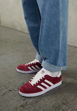 Adidas Originals GAZELLE - Trainers - Cburgu/ftwwht/ftwwht -Adidas Originals Shop 443fbd2596a248a7978acb626e226894