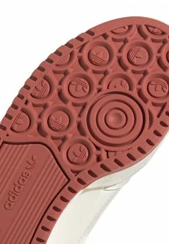 Adidas Originals FORUM BOLD J - Trainers - Chalk White Red Crew Red -Adidas Originals Shop 44d4589682c945168785d15d39d945eb