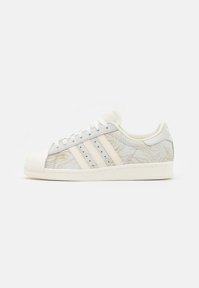 Adidas Originals SUPERSTAR 82 UNISEX - Trainers - Crystal White/ecru Tint/offwhite 2 Adidas Originals SUPERSTAR 82 UNISEX - Trainers - Crystal White/ecru Tint/offwhite - Image 2
