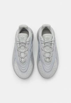 Adidas Originals OZELIA UNISEX - Trainers - Grey Two/grey Four -Adidas Originals Shop 4590847547dd4d3485b130efc8edeb46
