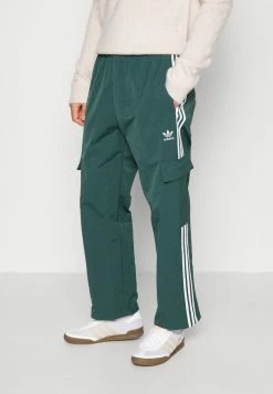 Adidas Originals 3-STRIPES CARGO - Tracksuit Bottoms - Mineral Green