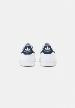 Adidas Originals STAN SMITH UNISEX - Trainers - White/dark Blue 9 Adidas Originals STAN SMITH UNISEX - Trainers - White/dark Blue -Adidas Originals Shop 49abd7f2c25c478095de73aa6d5343fb