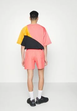 Adidas Originals ESSENTIALS UNISEX - Shorts - Semi Turbo -Adidas Originals Shop 4b621e1a1dc34752956a960f98ba5705