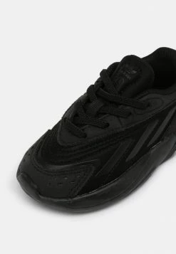 Adidas Originals OZELIA EL UNISEX - Trainers - Core Black -Adidas Originals Shop 4b75843fd7c340cba8ca87bc4c7f9746