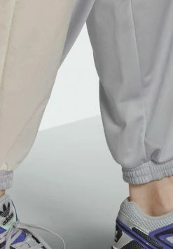 Adidas Originals Tracksuit Bottoms - White -Adidas Originals Shop 4b8e122c47a34422b87f56937a7c2d2b