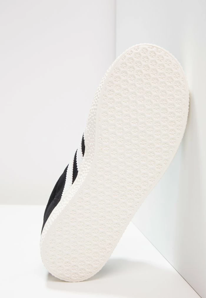 Adidas Originals GAZELLE - Trainers - Core Black/white/gold Metallic 5 Adidas Originals GAZELLE - Trainers - Core Black/white/gold Metallic - Image 5