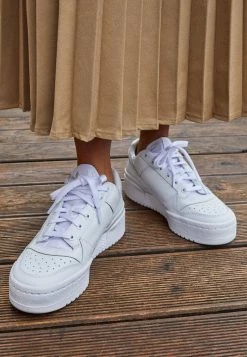 Adidas Originals FORUM BOLD - Trainers - Footwear White/core Black -Adidas Originals Shop 4f63805472554a9ba4be270346e286b6