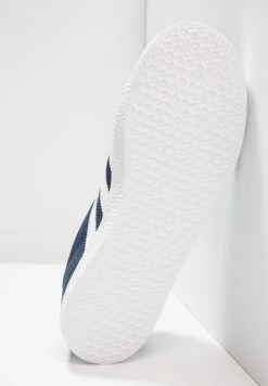Adidas Originals GAZELLE UNISEX - Trainers - Collegiate Navy/footwear White 10 Adidas Originals GAZELLE UNISEX - Trainers - Collegiate Navy/footwear White -Adidas Originals Shop 502f9bb34c054216974022dc6a9caf48