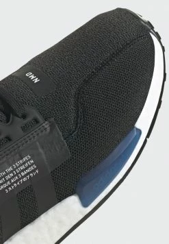 Adidas Originals NMD_R1.V2 UNISEX - Trainers - Black -Adidas Originals Shop 505cf2aa5719430bbaacbfb07aad2cb6