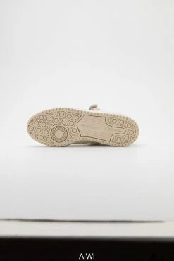 Adidas Originals FORUM LOW W - Trainers - White -Adidas Originals Shop 52e4a8bf8d65497a80bf0ad65bc5000d