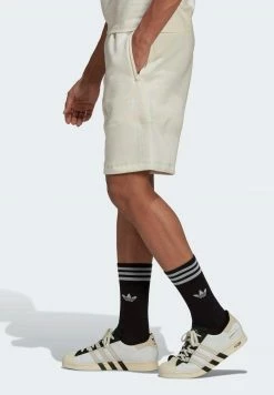 Adidas Originals ADICOLOR CLASSICS - Tracksuit Bottoms - White -Adidas Originals Shop 53dfeffd4e3e46a49569361a66cf7385