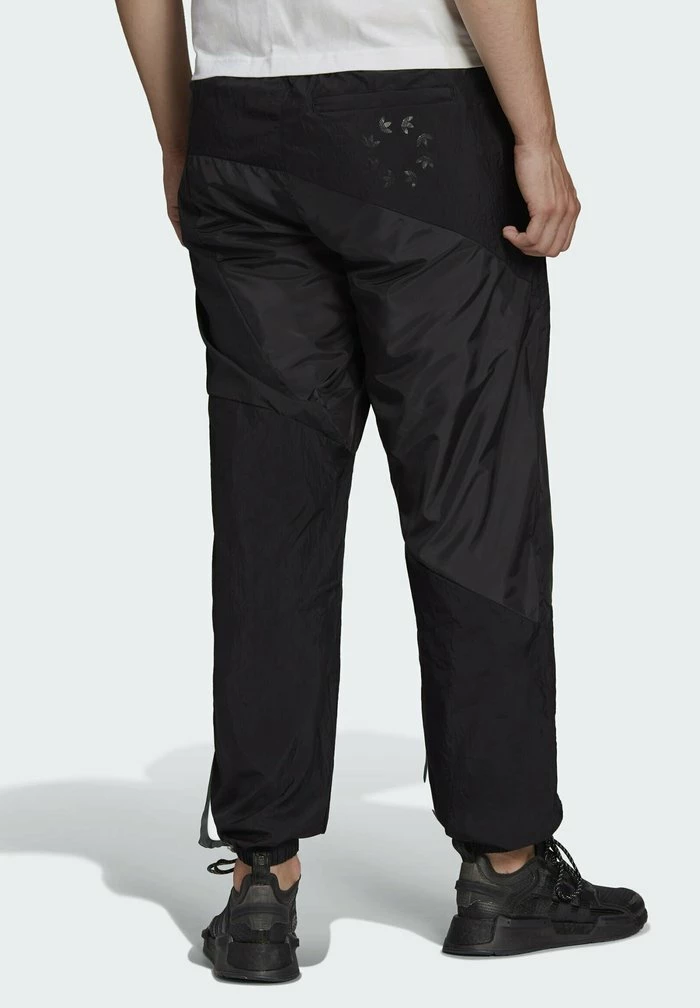 Adidas Originals ADICOLOR FABRIC BLOCK - Tracksuit Bottoms - Black 2 Adidas Originals ADICOLOR FABRIC BLOCK - Tracksuit Bottoms - Black - Image 2